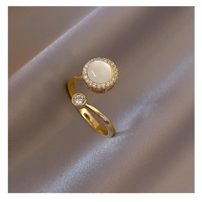 Cat’s Eye Stone Spinner Ring
