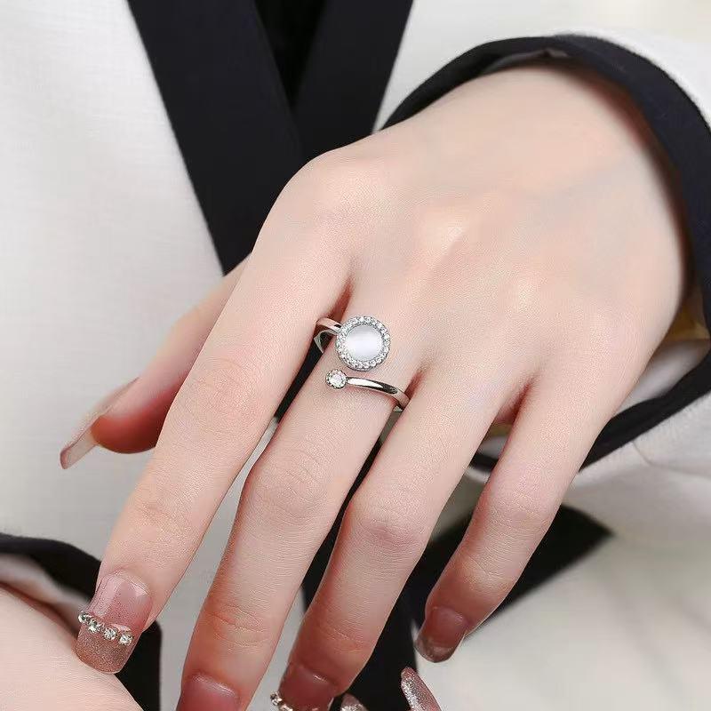 Cat’s Eye Stone Spinner Ring