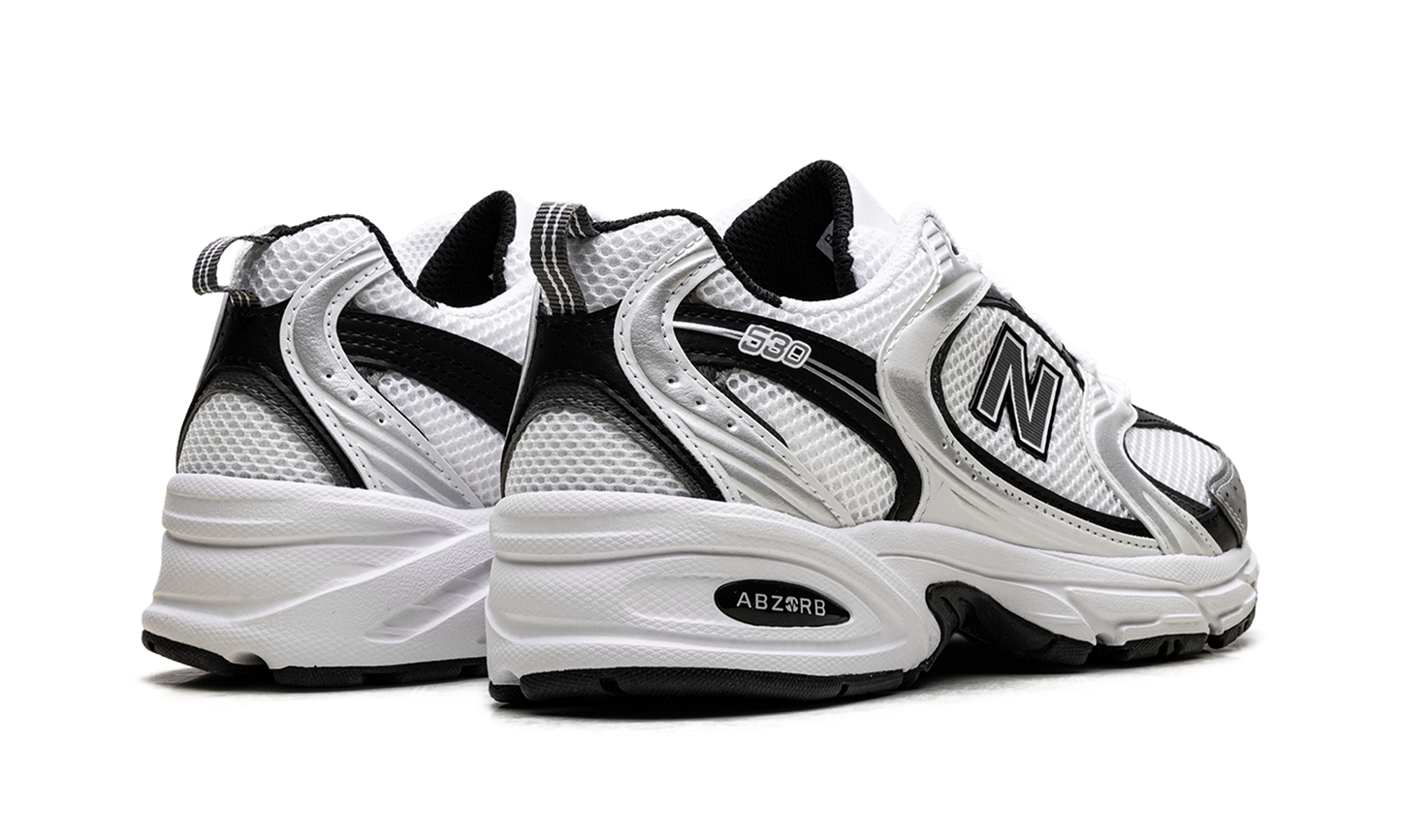 530 "White Silver Metallic Black" MR530LB