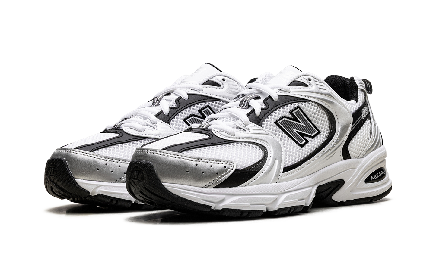 530 "White Silver Metallic Black" MR530LB