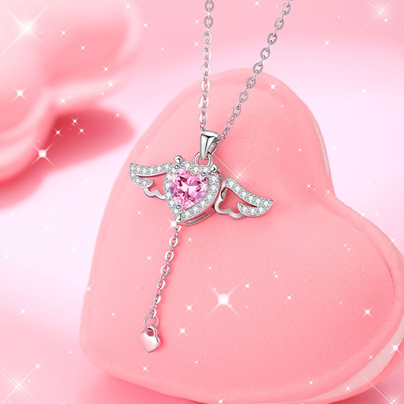 Angel Heart Necklace – Movable Wings Design