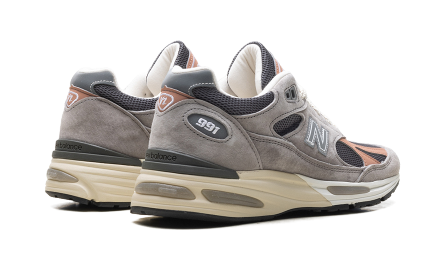991v2 "MiUK Elephant Skin" U991GC2