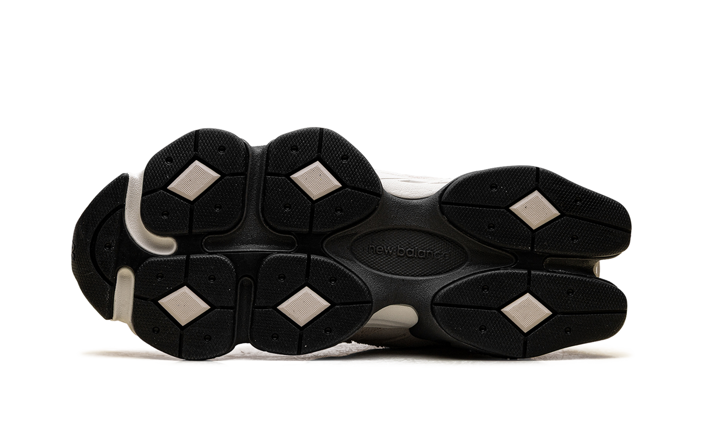 9060 "Timberwolf Black Cement" U90606H1