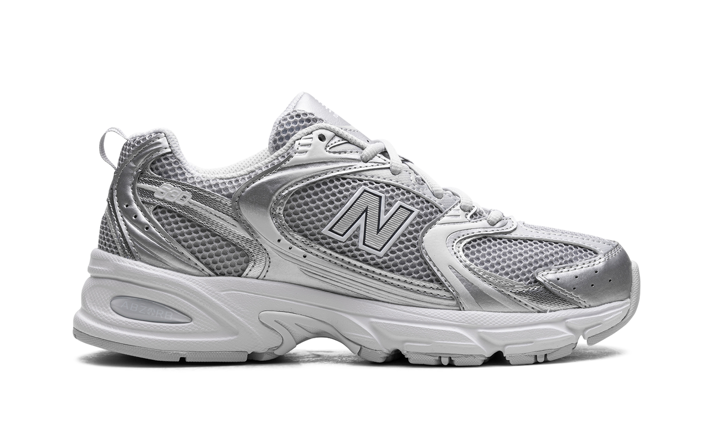 530 "Moonbeam Silver Metallic" MR530RS