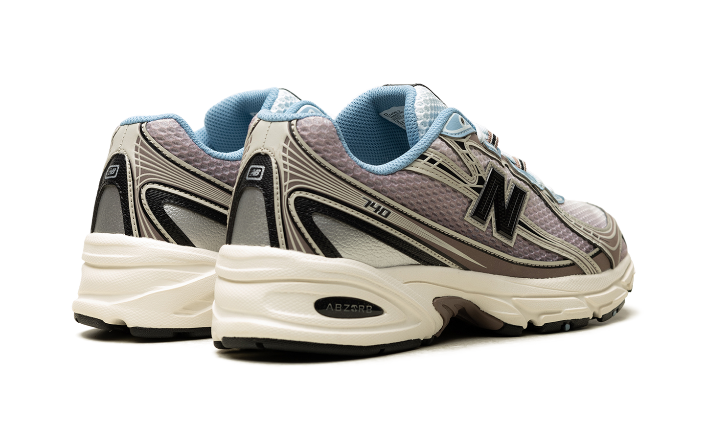740 "Earth Shadow" U740BL2