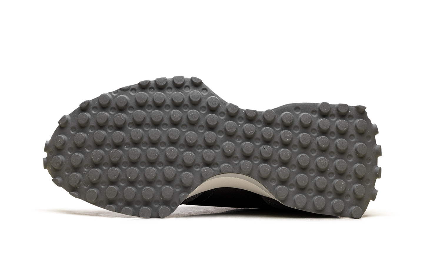 327 WMNS "Black Metallic Castlerock" WS327GLB