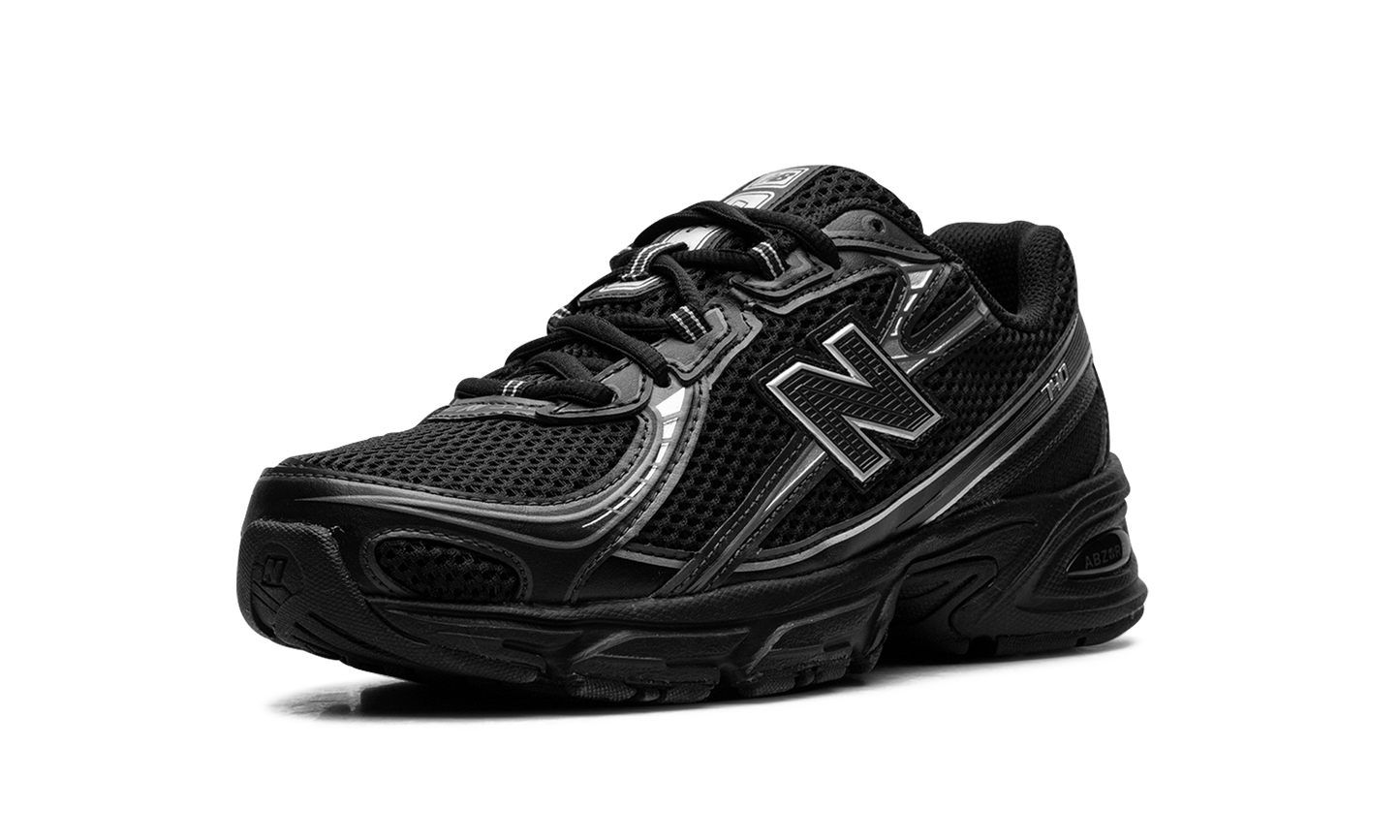 740 "Black Silver" U740BM2